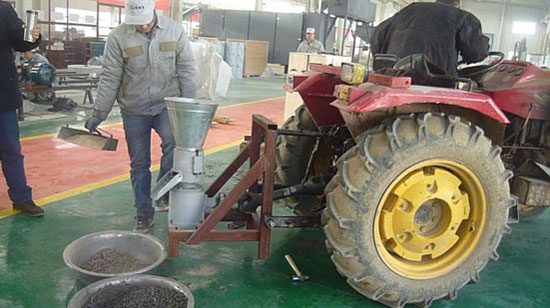 PTO pellet mill with a tractor PTO pellet mill with a tractor